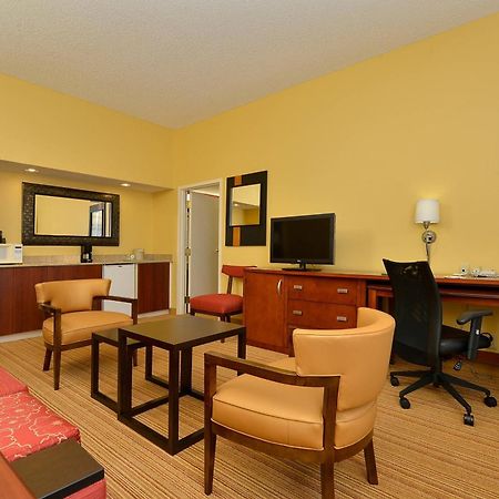 Courtyard By Marriott Bentonville Zewnętrze zdjęcie
