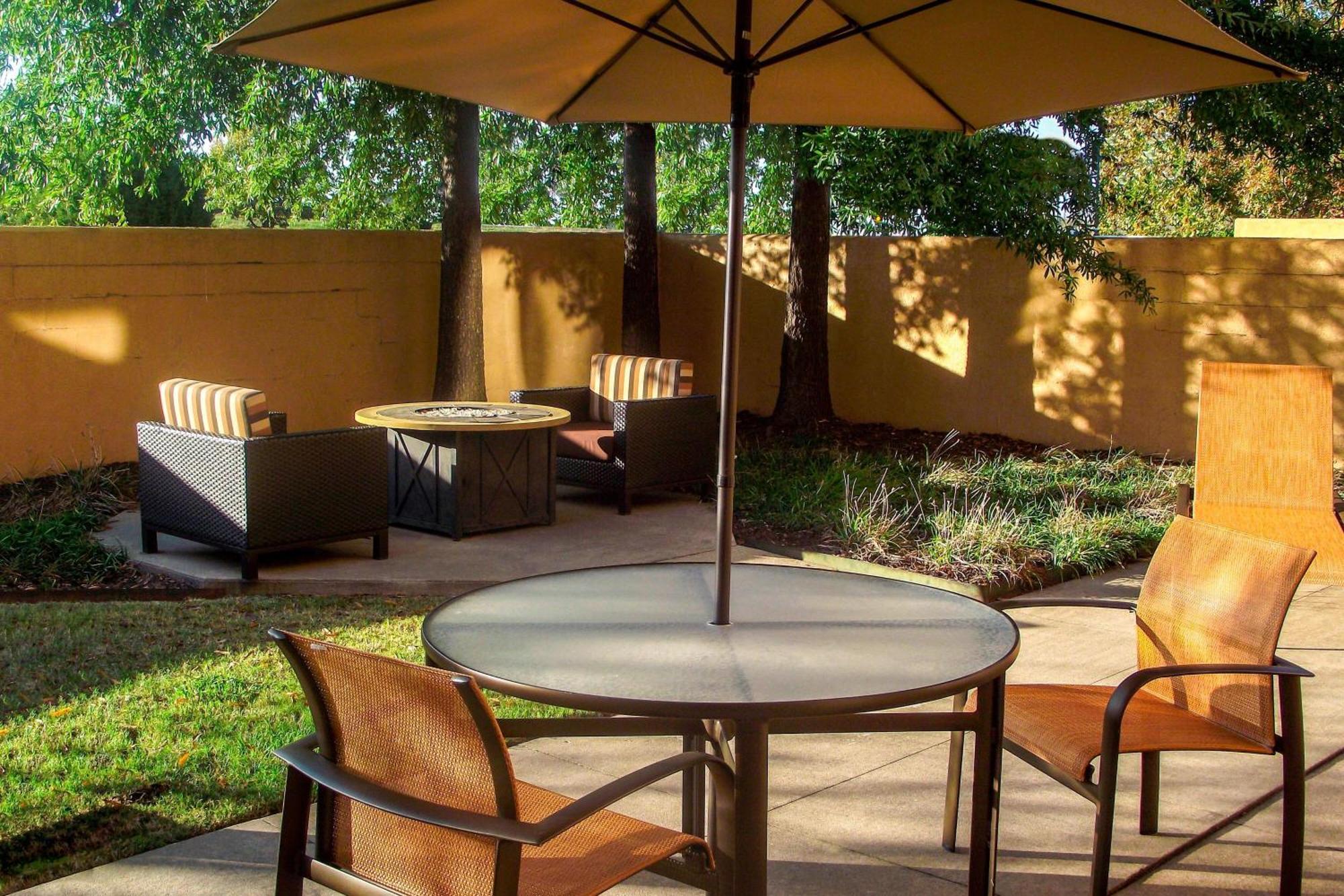 Courtyard By Marriott Bentonville Zewnętrze zdjęcie
